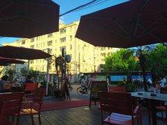 -拉亚汉堡经典餐厅(商城路店)