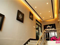 丽妍国际美容美发化妆学校环境-丽妍美容美发化妆美甲学校