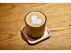 热拿铁-手心咖啡