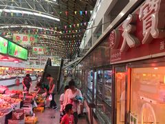 -滨海新区濒开里菜市场