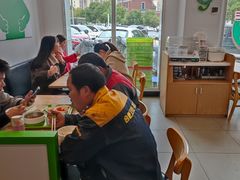 大堂-老乡鸡(肥东店忠路润和尚品店)