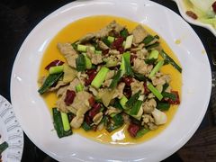 -醉美云南·云南菜主题餐厅(昆明站北京路双龙商场店)