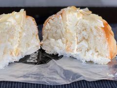 CreamPineappleBun-Bonbons Bakery(Burwood)