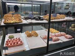 面包甜点陈列柜-奈雪的茶(市百一店)