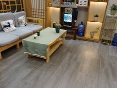 -宸玥酒店(成都西南财大地铁站店)