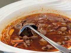 水煮牛肉-沙龙酒家