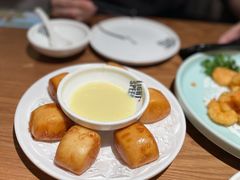 炼乳小馒头-吕氏疙瘩汤·新鲁菜(济南万象城店)
