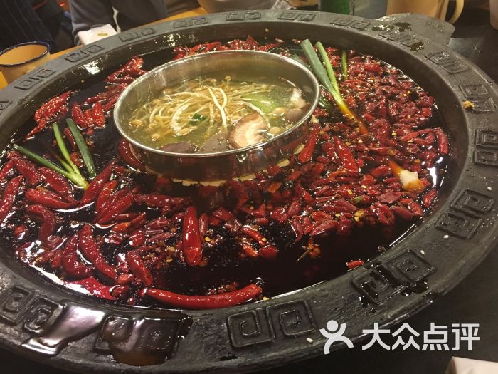 渝宗老灶火锅(成都龙舟形象店)的点评