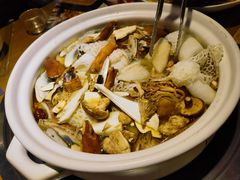 -菌彩云南野生菌火锅(万达广场店)