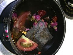 一叶一世界藏茶素食火锅-一叶一世界•素食餐厅(环球中心店)