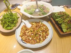 鱼香肉丝-易老九江湖菜(北滨一路店)