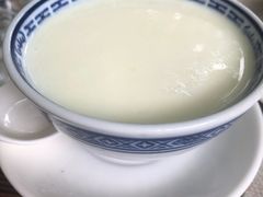 香滑凤凰奶-周大娘牛乳(旧寨古村总店)