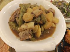 -鹤乡东北菜(崮山路店)