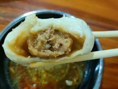 肉包-红帽叔叔包子