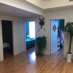 -萱草产后康复催乳中心(江宁万达店)