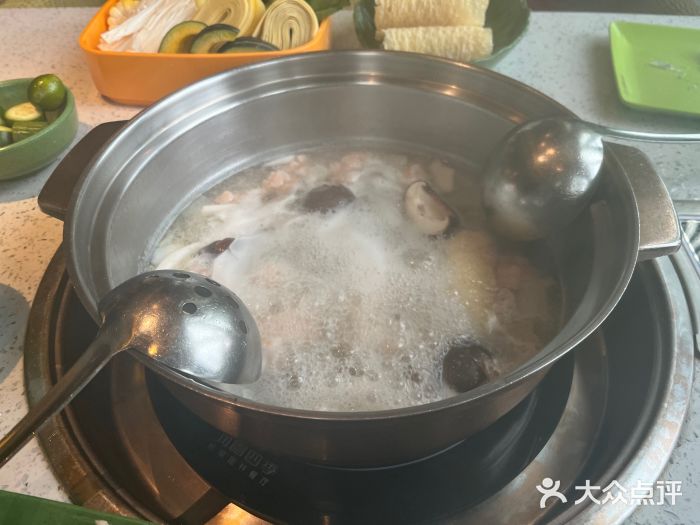 润园四季椰子鸡火锅(海上世界店)图片