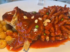 松鼠桂鱼-吴越荣记苏州菜·松鼠桂鱼 100% 活鱼现做(月光码头店)