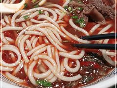 -鑫花溪牛肉米粉(东环大润发店)