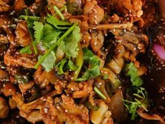 -虾弄弄海派小龙虾·牛羊蝎子火锅