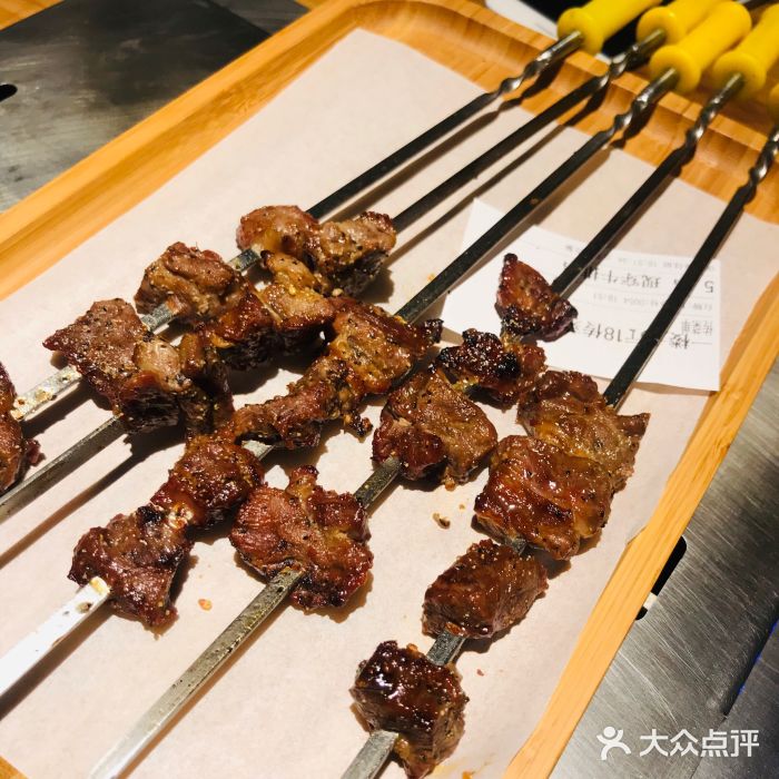 撸客烤烤(长白店)牛排串图片