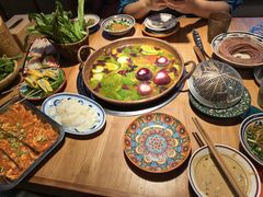 -洱火云南酸菜牛肉火锅(石景山当代商城店)