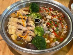 -璞臻汽锅餐厅(南京东路店)