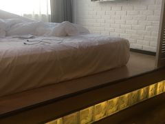 -悦致酒店(长沙黄兴路步行街南门口地铁站店)
