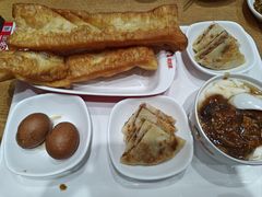 -南城香·饭香串香馄饨香(青年路店)