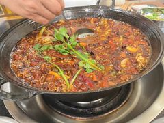 -鸿顺老铁锅美蛙鱼府(解放碑店)