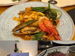 -Mark&Mars Restaurant