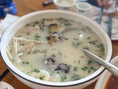 -美顺香食府鱼头老店(雪野湖店)