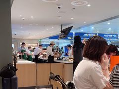 -星巴克(浦东机场T2到达店)