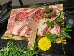 -山川小町·极番烧肉(新地假日广场店)