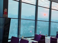 -亚洲国际大酒店·云顶阁旋转自助餐厅