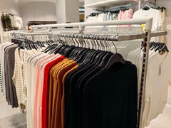 -H&M(天一广场店)