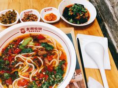 -呷佬·长沙手工米粉(金沙江路店)