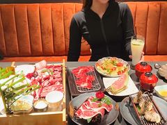 -铭牛烧肉·和牛海鲜自助(高新月牙湖店)