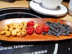 -山城外·非遗酸菜鱼(新都汇融店)