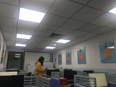 -新航道雅思托福·留学·考研培训(人民广场校区)