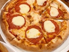 大眼肉披萨-城市大道红炉披萨烘焙坊