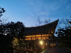 -七彩云南古滇温泉山庄