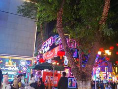 -八一路好吃街(雨田商务大厦店)