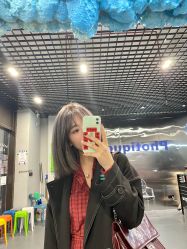 -V8潮牌·接发烫染连锁