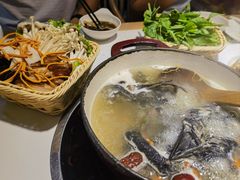 客家黑鸡汤-黑鸡小馆(金源店)