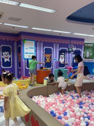 -孩子王童乐园(马群店)