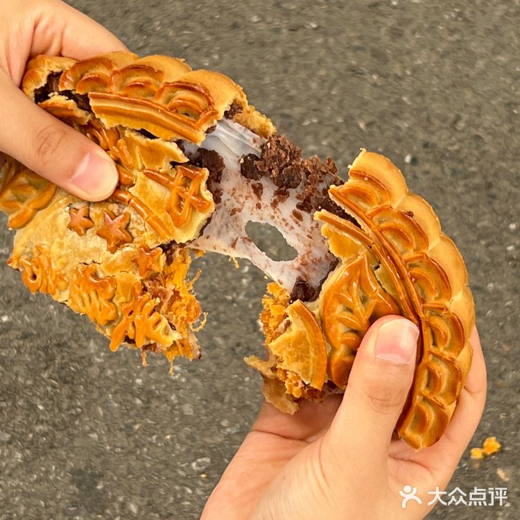 洛阳开了三十多年的老式点心 本土人都爱吃的糕点