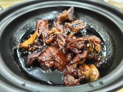 红烧猪蹄-沪依小酒馆心意菜