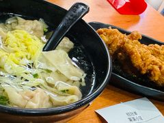 -莱莱小笼·乔艾