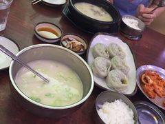 饺子-神仙雪浓汤(明洞店)