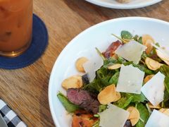 -ROAST coffee & eatery